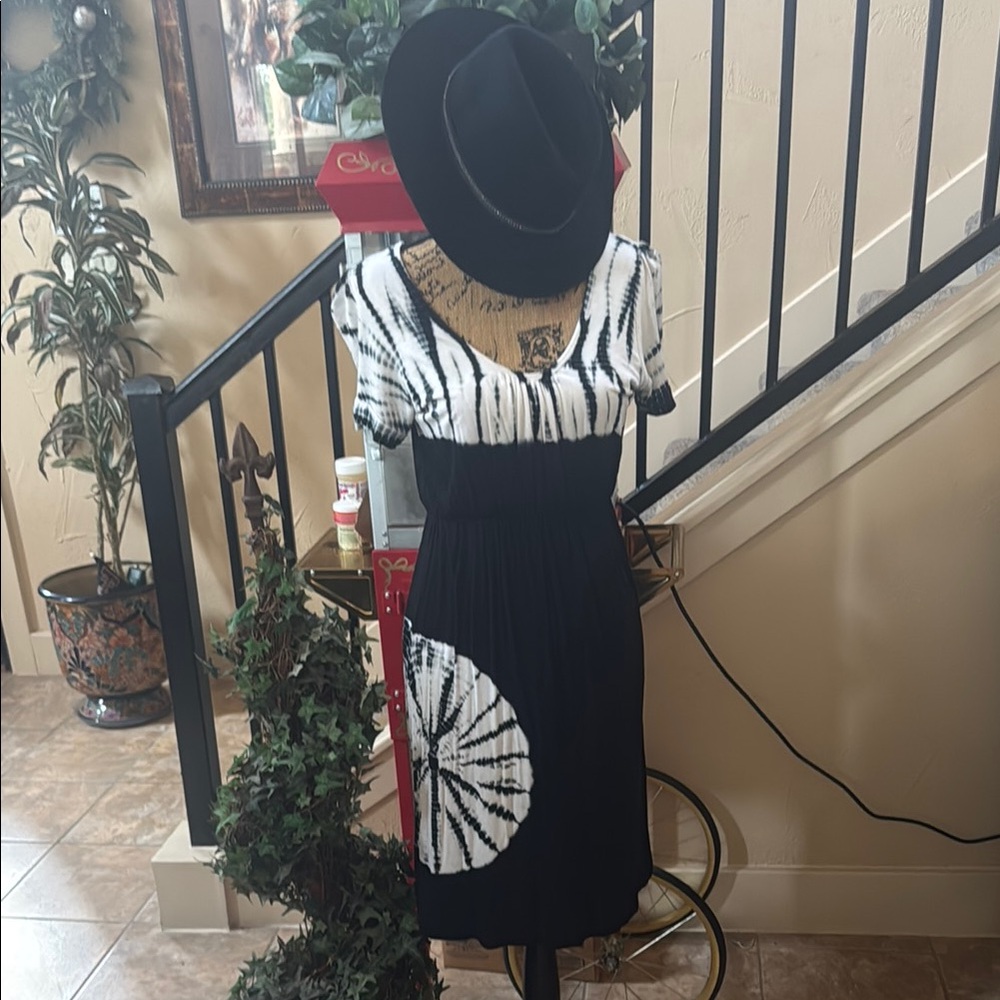 WD.NY Black and White Sheath Dress with Flutter Sleeves